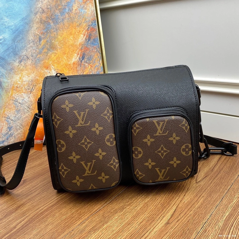 AAA Pruses Bags VUITTON BAG LOUIS MESSEANGER 0816